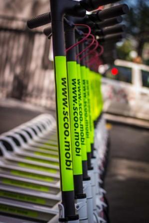 Patinetes elétricos da SCOO na Av. Paulista